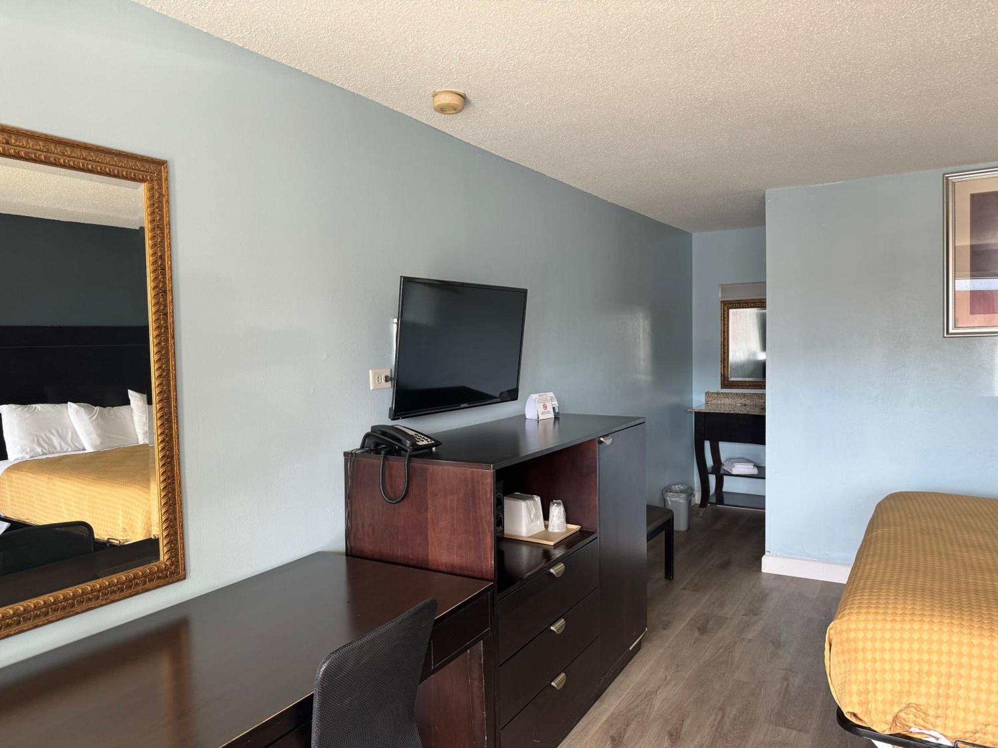 Red Carpet Inn & Suites - Danville Luaran gambar